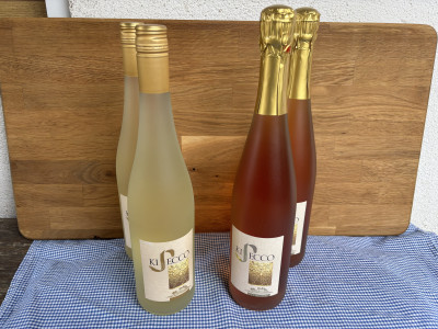 Regionale Weine und Schnäpse 