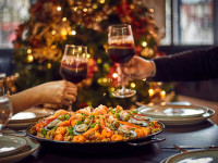 Das besondere Weihnachtsgeschenk für Spanien-Liebhaber: ein Paella-Set rockt den Gabentisch!