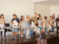 Junge Schreibtalente brillieren beim 11. LeseRabe-Wettbewerb