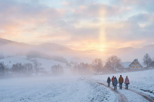 Von der Geburt Christi zur Erneuerung unserer Seelen – ein sanfter Aufruf zur Nächstenliebe in schwi